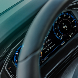 car feature image 3